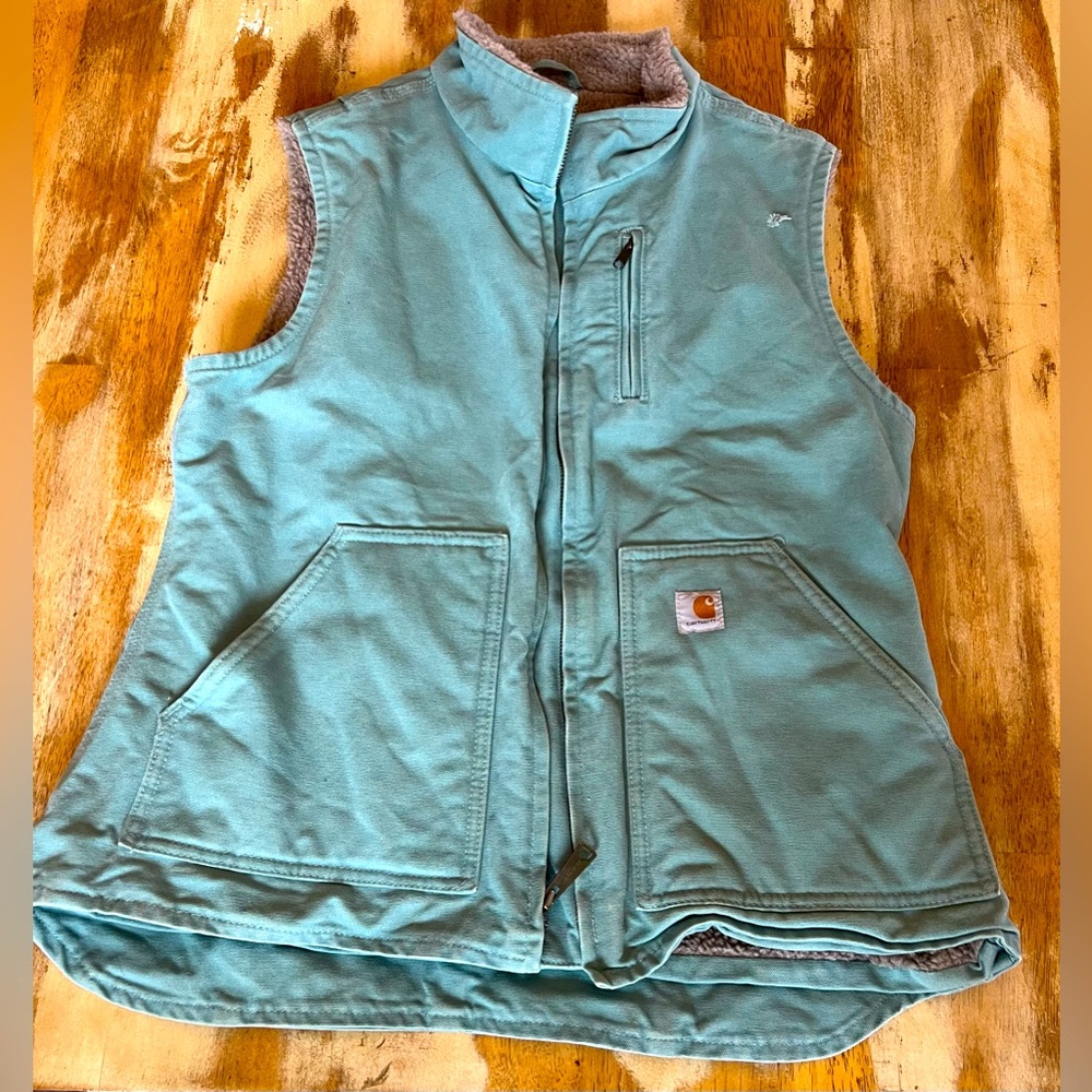Women’s medium Carhartt Vest